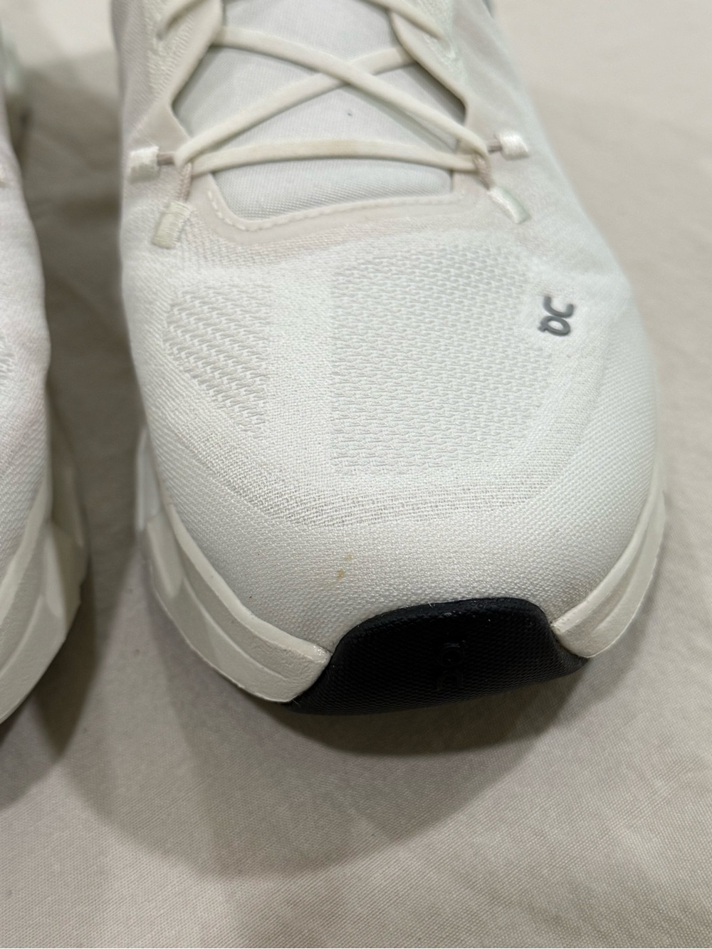 - On Running Cloudtilt Sneaker in Pearl & Ice BT - Picture 7 of 13